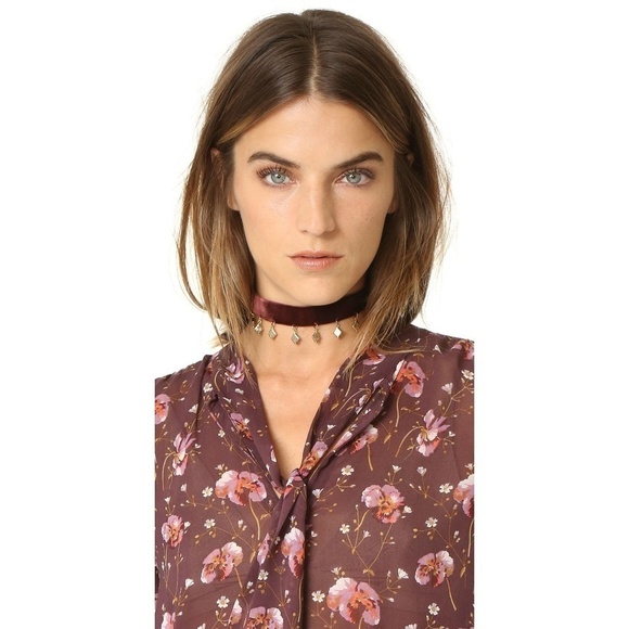 💕VANESSA MOONEY💕 Sofia Velvet Statement Necklace - Picture 6 of 8